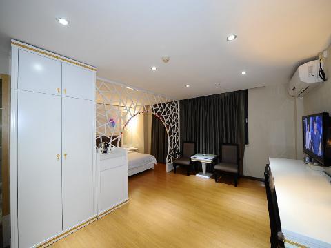 Super 8 Guangzhou Railyway Station Hotel Екстериор снимка