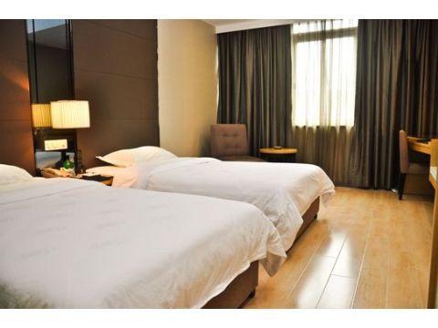 Super 8 Guangzhou Railyway Station Hotel Екстериор снимка
